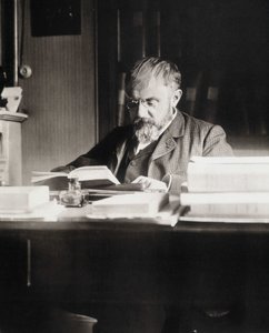 Henri Poincaré à sa table de travail - Bibl. de l
