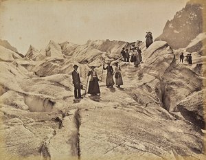 Randonneurs sur la « Mer de Glace » sur le Mont Blanc, Chamonix, France