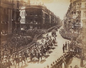 Cavalerie indienne défilant lors des célébrations du jubilé de diamant