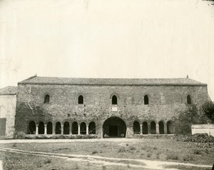 Palazzo della Ragione, abbaye de Pomposa, Émilie-Romagne, Italie, vers 1890 - Unknown photographer