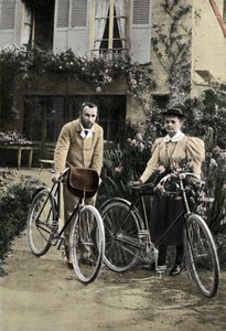Pierre et Marie Curie dans leur jardin - Unknown photographer
