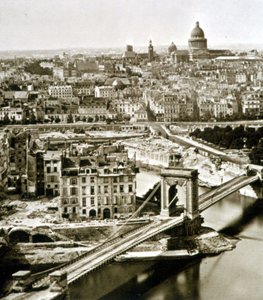 Les grands travaux de Paris : le percement de la Rue du Bellay - Unknown photographer