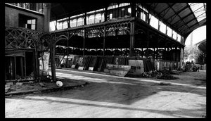 Démolition du marché central à Paris, en août 1971 (photo n/b)