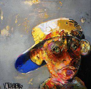 Singe coloré portant une casquette