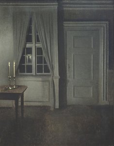 Intérieur avec deux bougies