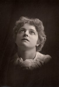 Olga Brandon (née en 1865) actrice australienne