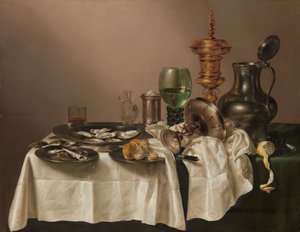 Nature morte avec une coupe dorée