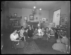 Harriet E. Hassler avec un groupe de jeunes femmes, 206 W. 13th Street, New York - William Davis Hassler