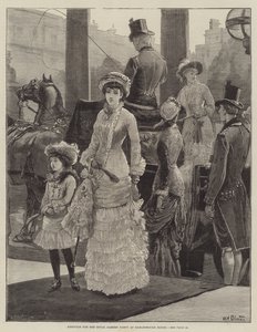 Arrivées pour la fête royale au jardin de Marlborough House