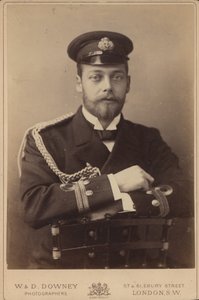 Prince George de Galles en uniforme naval