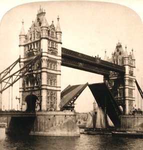 Le nouveau Tower Bridge, Londres