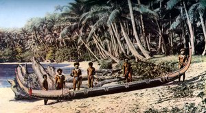 Canoë indigène sur une plage ombragée de palmiers, Îles Salomon, vers 1923