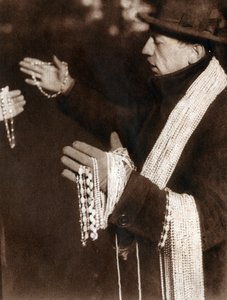 Vendeur avec un économiseur de perles dans les rues de New York, USA, 1929 (impression) - . .