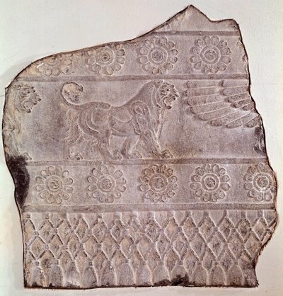 Fragment de bas-relief représentant un lion marchant. De Persépolis (Iran) Époque Achéménide, 460 av. J.-C. Seattle, Art Museum - Achaemenid