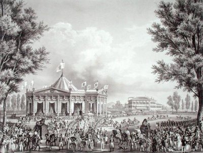 Procession passant devant le pavillon érigé pour l