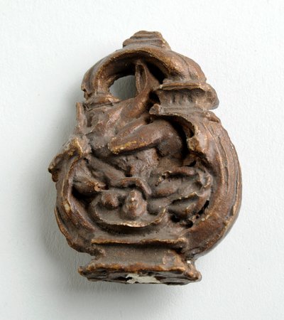 Maquette pour une clé avec un Cupidon chuchotant à une fille assise : trois esquisses pour le groupe central - Alfred Gilbert