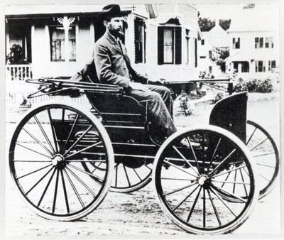 Première automobile américaine, conçue et construite par Charles et Frank Duryea - American Photographer
