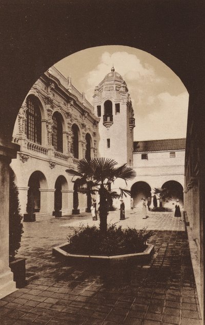 San Diego : Bâtiment du Patio des Comtés de Californie du Sud, Exposition Panama-Californie (photo n/b) - American Photographer