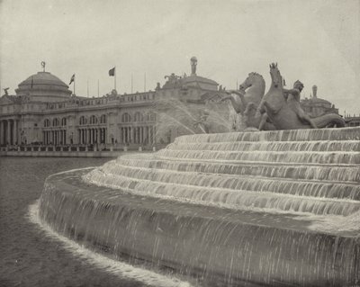 La Cascade Circulaire et les Chevaux Marins - American Photographer