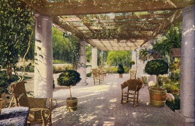 La pergola, un élément de la maison californienne (photo couleur) - American Photographer