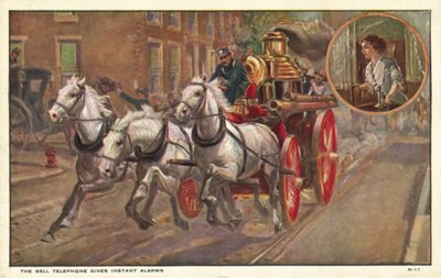 Femme téléphonant pour un camion de pompiers - American School