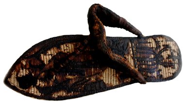 Sandale de Toutankhamon décorée de prisonniers liés et de symboles sema-tawy, 14ème siècle av. J.-C. - Ancient Egypt