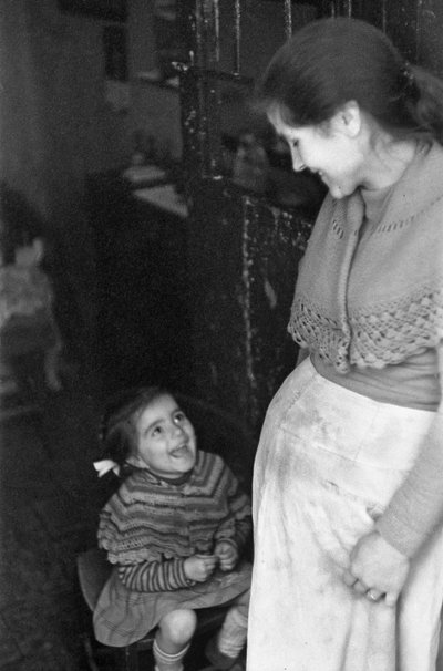 CROTONE - MÈRE ET FILLE - Ando Gilardi
