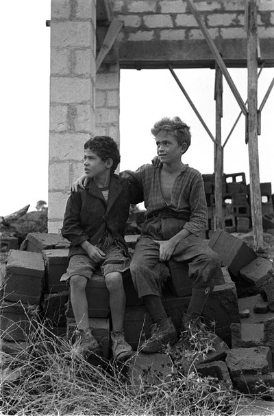 ENFANTS DE MAÇONS - Ando Gilardi