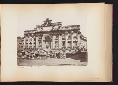 Vue de la fontaine de Trevi à Rome, Italie - Anonymous