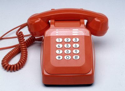 Téléphone à clé en plastique orange S63 - Anonymous Anonymous