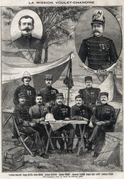 Mission Voulet-Chanoine : portrait du lieutenant Octave Meynier (1874-1961) et du colonel Arsène Klobb (1857-1899) avec en bas de gauche à droite : lieutenant Joalland, sergent Boutel, docteur. - Anonymous Anonymous