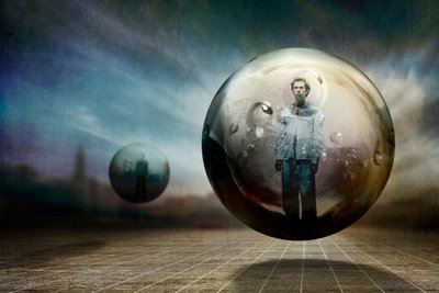 Un homme dans une sphère flottante - Ben Goossens ✝