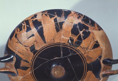Coupe à figures rouges attique représentant le retour de Paris à Priam entouré de Cassandre, Polyxène, Hécube et Aphrodite, de Vulci, vers 495 av. J.-C. (détail) - Brygos Painter