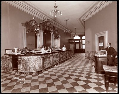 Bar à Gilsey House, Broadway et 29e rue, New York, 1900 ou 1901 - Byron Company