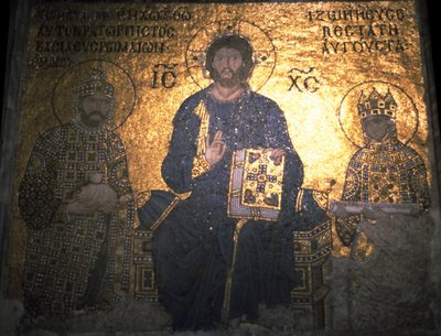 Christ Pantocrator entre l