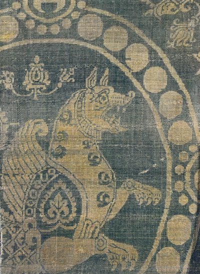 Tissu représentant un simurgh dans un entourage perlé, de Constantinople (détail) - Byzantine School