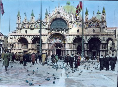 Italie, Venise, place Saint-Marc et basilique Saint-Marc, image datée : vers 1910. Archives Carl Simon - Carl Simon