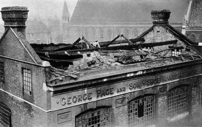 Dégâts causés lors du premier raid de bombardement sur Londres, 1915, 1937 - Central Press
