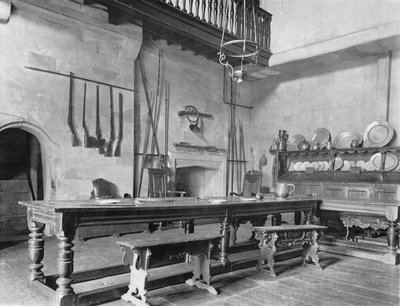 Salle de banquet dans la tour - Charles Latham