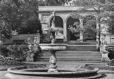 La Loggia et la Fontaine - Charles Latham