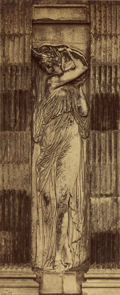[ Détail des Nymphe de Jean Goujon] / [Nymphe, Fontaine des Innocents, Paris] - Charles Marville