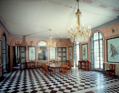 Vue de la salle à manger du château de Malmaison, résidence de l