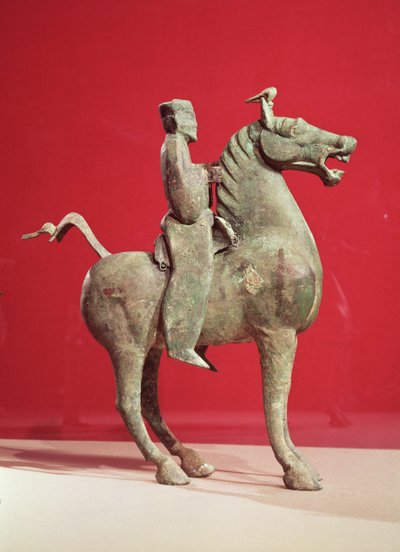 Homme à cheval, de Wu-wei, Kansu, dynastie Han orientale (bronze) - Chinese School