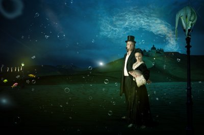 Un couple surréaliste et une pieuvre - Christine von Diepenbroek