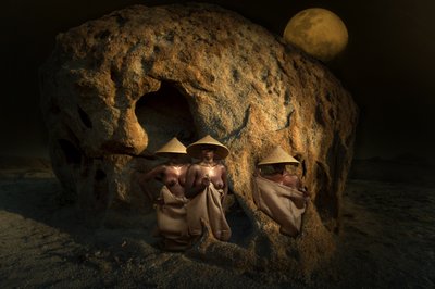 Femmes tribales sous la lune - Christine von Diepenbroek