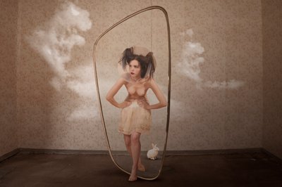 Miroir « Femme Lapin » - Christine von Diepenbroek