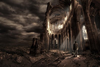 Un homme dans une cathédrale en ruines - Christophe Kiciak