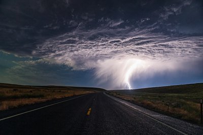La foudre frappe sur la route - Chuanxu Ren