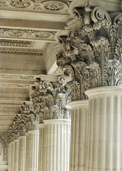 Colonnade de Claude Perrault, chapiteaux corinthiens ... - Claude Perrault