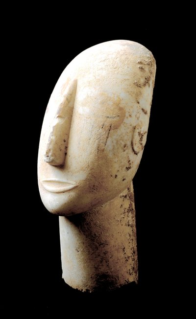 Art des Cyclades: grande tête. Sculpture en marbre. 3000 av. J.-C. Civilisation cycladique (-3200 à -2000) Athènes, Musée national archéologique - Cycladic